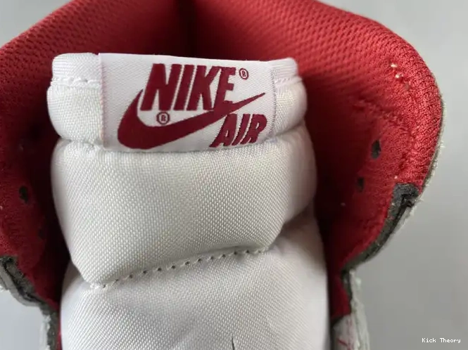 Kicktheory (2017) Metallic Air 1 Jordan Retro Red 555088-103 0523